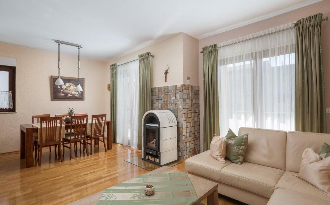 Apartment Novi Kaštela Екстериор снимка