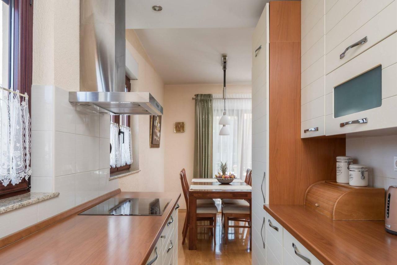 Apartment Novi Kaštela Екстериор снимка