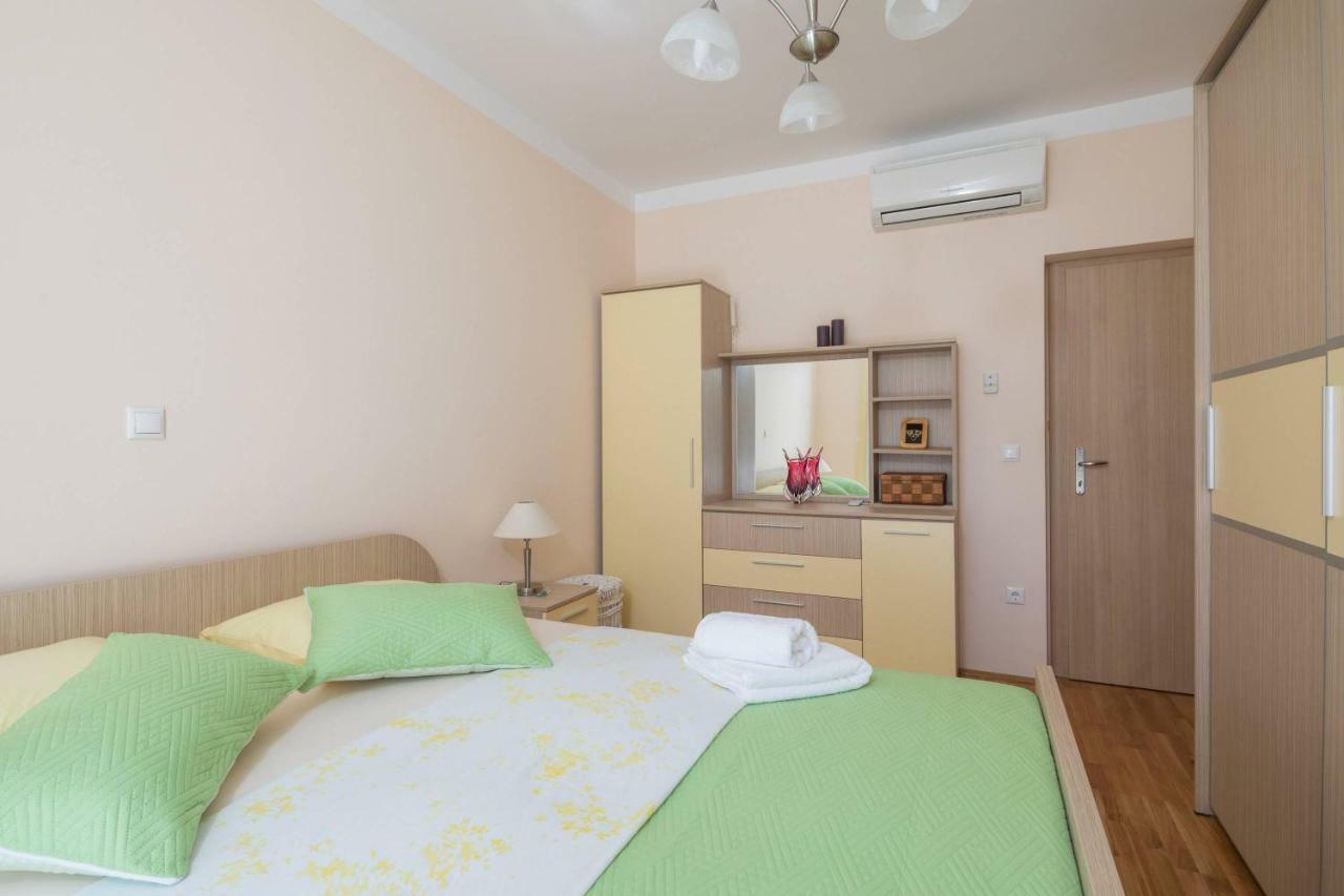 Apartment Novi Kaštela Екстериор снимка