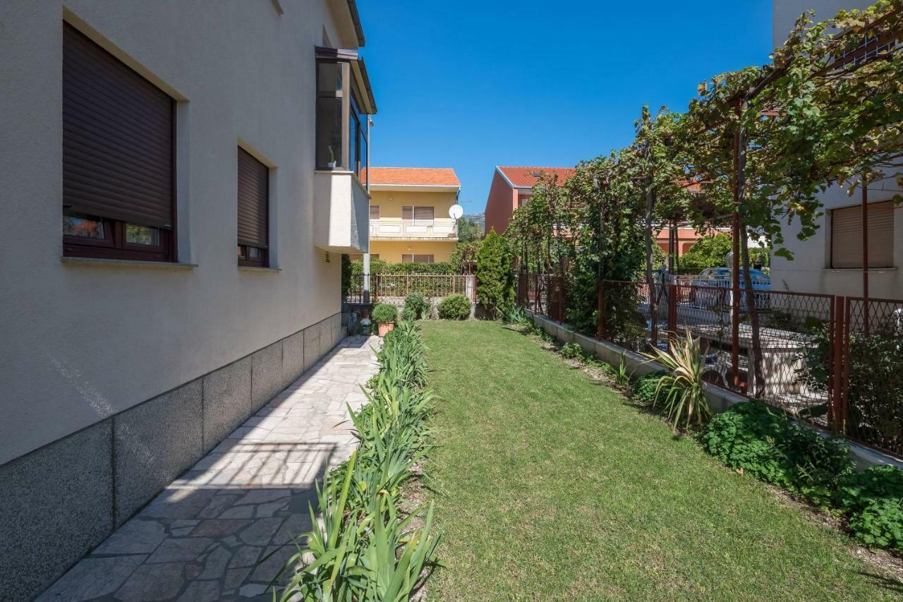 Apartment Novi Kaštela Екстериор снимка